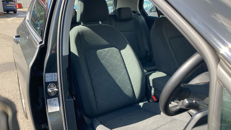 Volkswagen Golf 1.5 TSI Life 5dr Petrol Hatchback